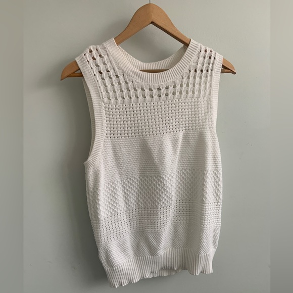 LOFT Tops - Loft sleeveless sweater - white size large